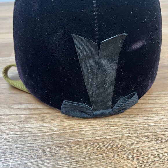 Vintage Olympian Equestrian Riding Helmet Black Velvet Women's Size 7 1/8 in Box - Picture 9 of 13